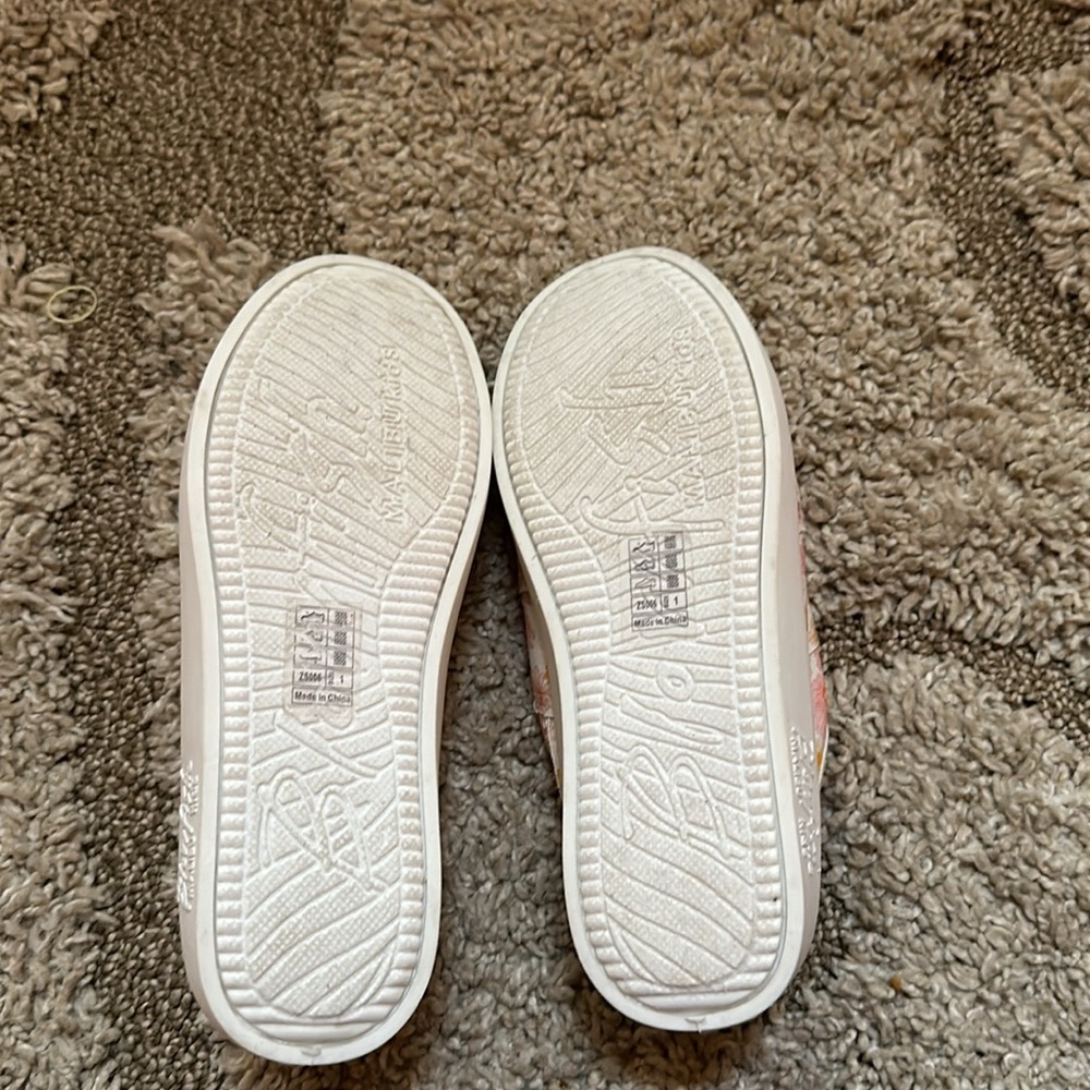 Blowfish Malibu kids size 1 slip on shoes NWOT - Picture 9 of 13
